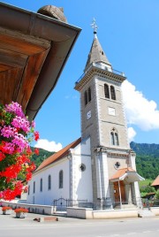 Eglise de Villarvolard. Cliché personnel (été 2013)