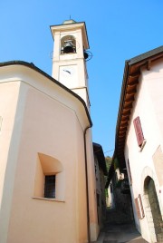 Vue de l'église San Rocco de Meride. Cliché personnel (sept. 2013)