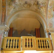 Une vue imparfaite de l'orgue, mal éclairé ! Cliché personnel