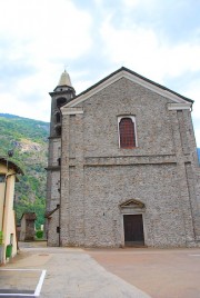 Vue de l'église S. Michele, Giornico. Cliché personnel (sept. 2013)