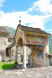 Petit oratoire du cimetière. Cliché personnel