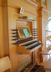 Console de l'orgue Mathis. Cliché personnel