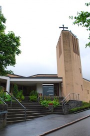 Eglise catholique, Schwanden. Cliché personnel (07. 2014)