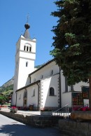 Vue extérieure de l'église de Täsch. Cliché personnel