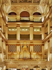 Orgue Wanamaker. Photo 2: crédit = fr.wikipedia.org (auteur: Benjamin Dahlhoff)