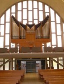 Orgue Späth de l'église St.-Gallus de Schwamendingen (Zürich), proche de Hirzenbach. Source: de.wikipedia.org/wiki/St._Gallus_(Z%C3%BCrich-Schwamendingen)