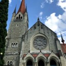 Autre vue de la façade de cette église. Source: www.google.ch/maps/place/St.+Michael+Church+-+Zug/