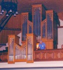 Orgue Mingot du temple de Chailly (1969). Crédit: http://www.orgbase.nl/scripts/
