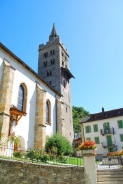 Vue de l'église St-Etienne de Loèche. Cliché personnel