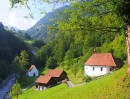 Flüeli - Ranft: lieu où vécut Nicolas de Flüe, en ermite (chapelle du haut). Source: https://www.myswitzerland.com/fr-ch/destinations/sachselnflueeli-ranft/