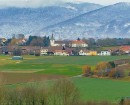 Vue du village de Vullierens. Crédit: fr.wikipedia.org/wiki/Vullierens