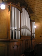 Façade de l'orgue en tribune. Cliché personnel