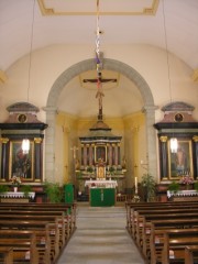 Vue intérieure de l'église de Lentigny. Cliché personnel