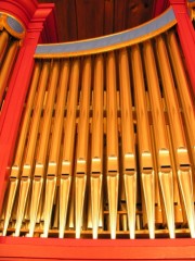 Château-d'Oex, détail de la façade de l'orgue neuf du Temple. Cliché personnel