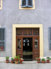 Entrée de l'Ancien manège, La Chaux-de-Fonds. Cliché personnel