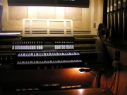 Console de l'orgue Kuhn. Cliché personnel