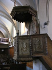 La magnifique chaire de l'église du Pissoux. Cliché personnel