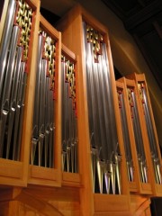 Autre vue de la façade de l'orgue. Cliché personnel
