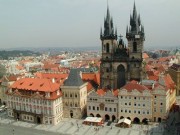 Eglise Notre-Dame de Tyn à Prague vue d'avion. Crédit: //img.radio.cz/pictures/