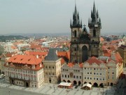 Eglise Notre-Dame de Tyn à Prague vue d'avion. Crédit: //img.radio.cz/pictures/