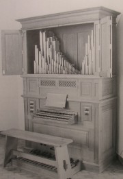 L'orgue du Temple protestant de Miécourt. Crédit: M. G. Cattin, ouvrage