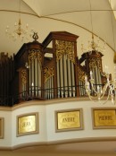 L'orgue de Boncourt avec son buffet de 1861. Cliché personnel (été 2006)