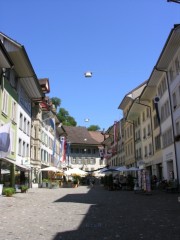 Autre vue de la rue ancienne à Lenzburg. Cliché personnel