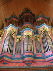 Vue en contre-plongée de l'orgue. Cliché personnel