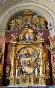 Une dernière vue de l'orgue de choeur dans son écrin de l'autel gothique tardif. Cliché personnel