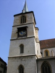 Le clocher de la Stadtkirche de Bienne (église réformée allemande). Cliché personnel (août 2007)