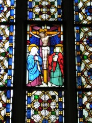 Détail de la verrière sud du choeur, la Crucifixion (Stadtkirche, Bienne). Vitrail du 15ème s. Cliché personnel