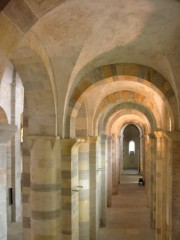 Vue du bas-côté sud au moment de redescendre de la chapelle St-Michel. Cliché personnel