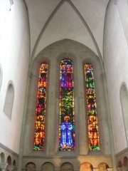 Le choeur du Grossmünster et les trois verrières de Giacometti. Cliché personnel