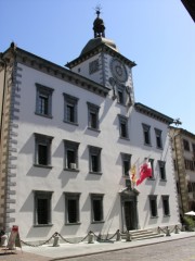 Belle vue de l'Hôtel de Ville de Sion aux ornements de style Renaissance. Cliché personnel