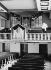 L'orgue du Temple de Fleurier au temps de l'inauguration. Photographie tirée du site Internet Kuhn. Crédit: www.orgelbau.ch/
