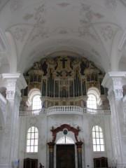 Le Grand Orgue Bossard vu depuis la nef. Cliché personnel