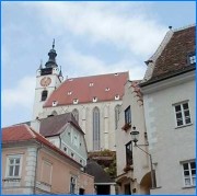 La Piaristenkirche de Krems. Crédit: //de.encarta.msn.com/