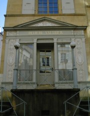 Ville de Neuchâtel, autre belle ancienne façade. Cliché personnel