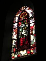 Un des vitraux de l'église Sainte-Marie, Collegio Papio. Cliché personnel