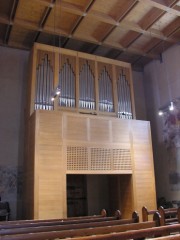 Une dernière vue de l'orgue Mathis, Collegio Papio, Sainte-Marie (1993). Cliché personnel