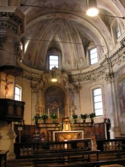 Vue du choeur baroque de l'église. Cliché personnel