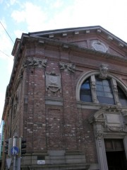 Autre vue de la façade de l'édifice, au centre de Lugano. Cliché personnel