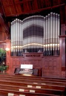 Orgue du Tougaloo College (1885) restauré par Redman Pipe Organs en 2002. Crédit: www.imagin.net/~rredman/