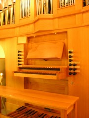 Console vue de trois-quarts. Orgue de Courtepin. Cliché personnel