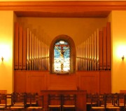 Temple de St-Cergue. Autre vue de l'orgue (1957). Cliché personnel