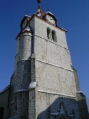 Tour frontale (16ème siècle) du Temple du Locle. Cliché personnel