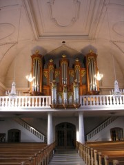 Vue générale de la nef en direction de l'orgue Genève SA. Cliché personnel (janvier 2008)
