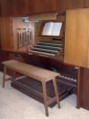 Vue de la console de l'orgue, cathédrale de Toul. Crédit: MM. P. Vigneron, musicien et M. Giroud, facteur d'orgues