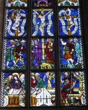 Détail du rare vitrail axial dans le choeur (vers 1400). Un chef-d'oeuvre. Cliché personnel
