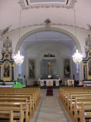 Vue intérieure de l'église d'Avry-devant-Pont en direction du choeur. Cliché personnel